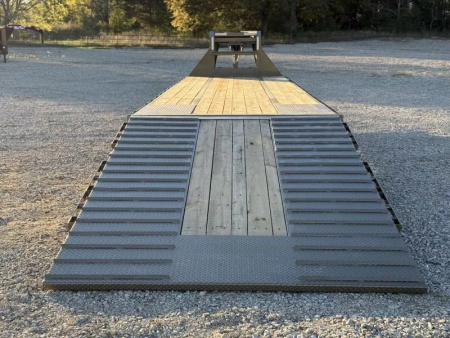 New 2026 Load Trail GL 102X40 GOOSENECK 12' HYDRAULIC DOVETAIL AND JACKS 25900 GVWR Flatbed Trailer