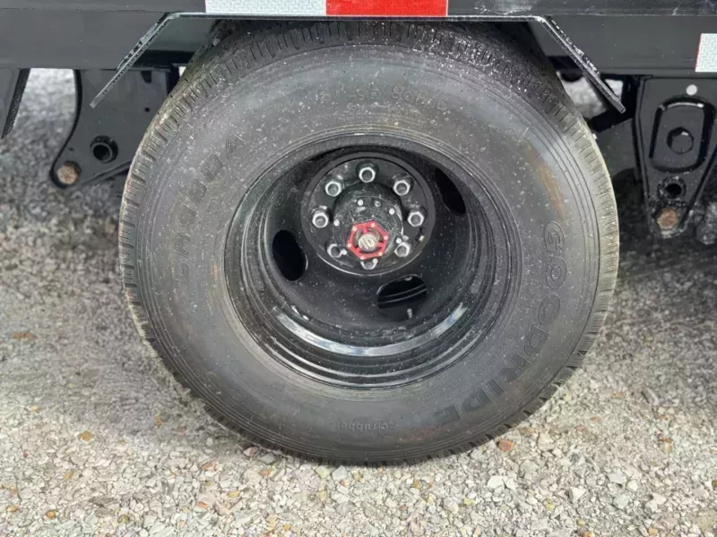 New 2025 Load Trail GP 102x32  Deckover Trailer W/Max Ramps