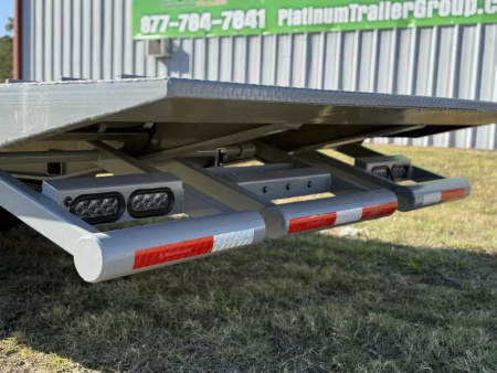 New 2026 RawMaxx HTX 102X32 GOOSENECK HYDRAULIC DISC BRAKE 11' HYDRAULIC DOVE/JACKS 24K GVWR