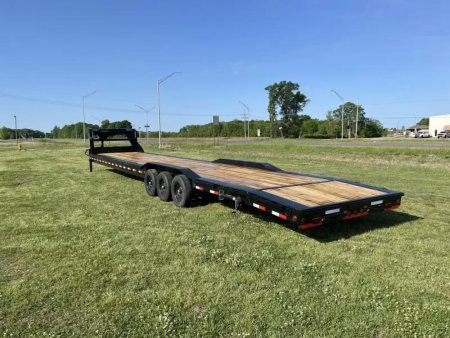 New 2025 Load Trail GC 102X40 LOWBOY  Car Hauler DRIVE OVER FENDER AND SLIDE IN RAMPS