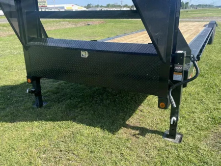 New 2025 Load Trail GC 102X40 LOWBOY  Car Hauler DRIVE OVER FENDER AND SLIDE IN RAMPS