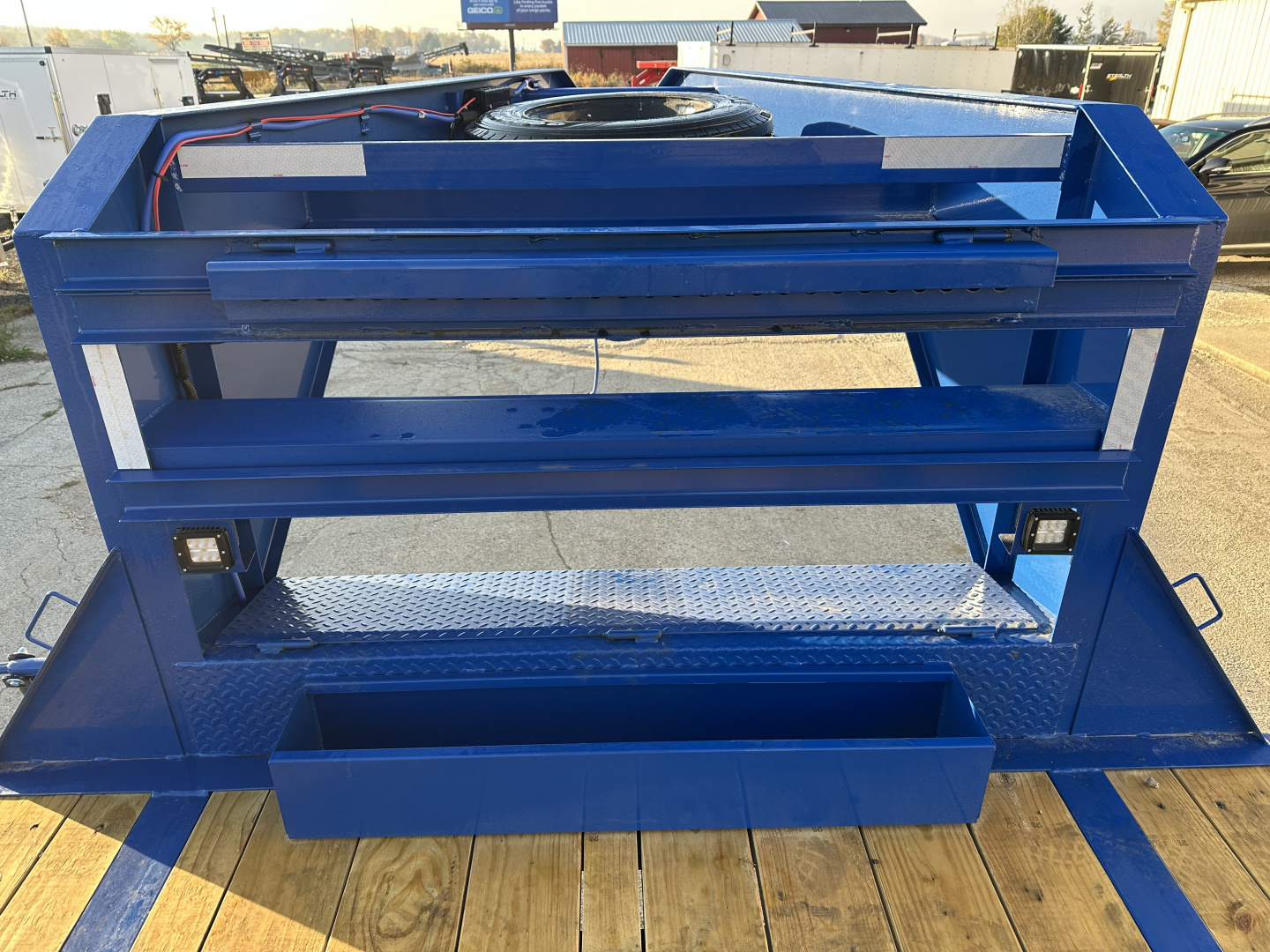 New YEAR END SALE !!! 2026 Load Trail 102x30 Low-Pro 16k w/Max Ramps Gooseneck Bodies