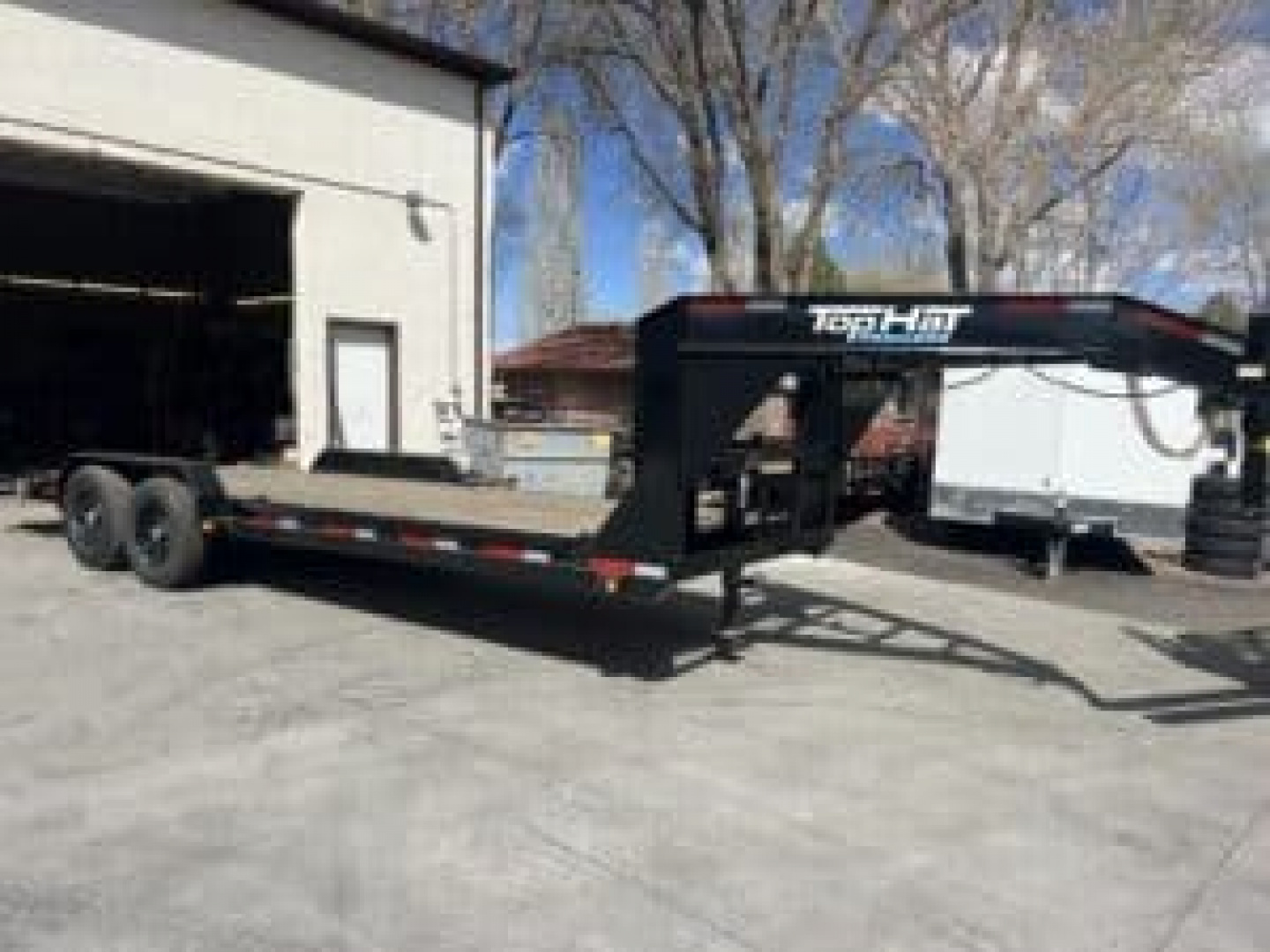 New 2026 Top Hat Trailers 83X22 GN EH14K Equipment Trailer