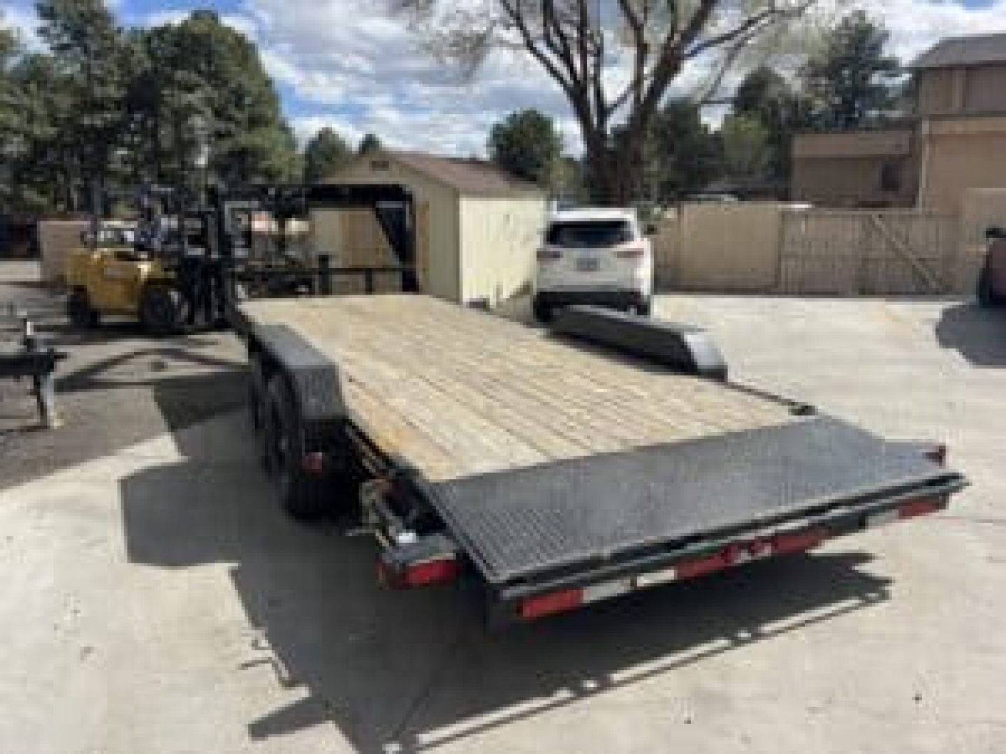 New 2026 Top Hat Trailers 83X22 GN EH14K Equipment Trailer