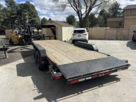 New 2026 Top Hat Trailers 83X22 GN EH14K Equipment Trailer