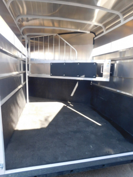 New 2026 Maverick Trailers 2H HS Horse Trailer