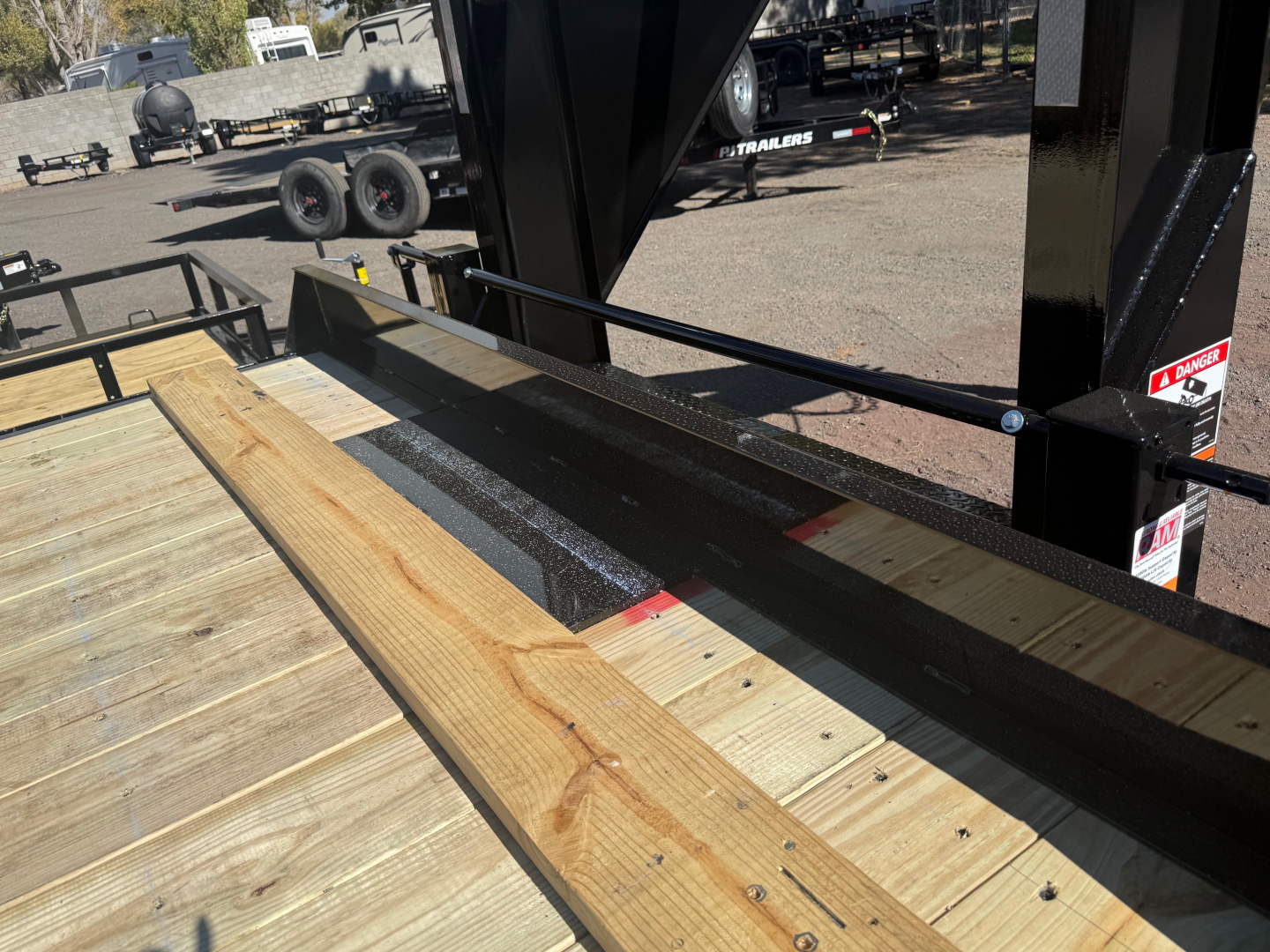 New 2026 Top Hat Trailers 24X102" Gooseneck TD14 Tilt Trailer