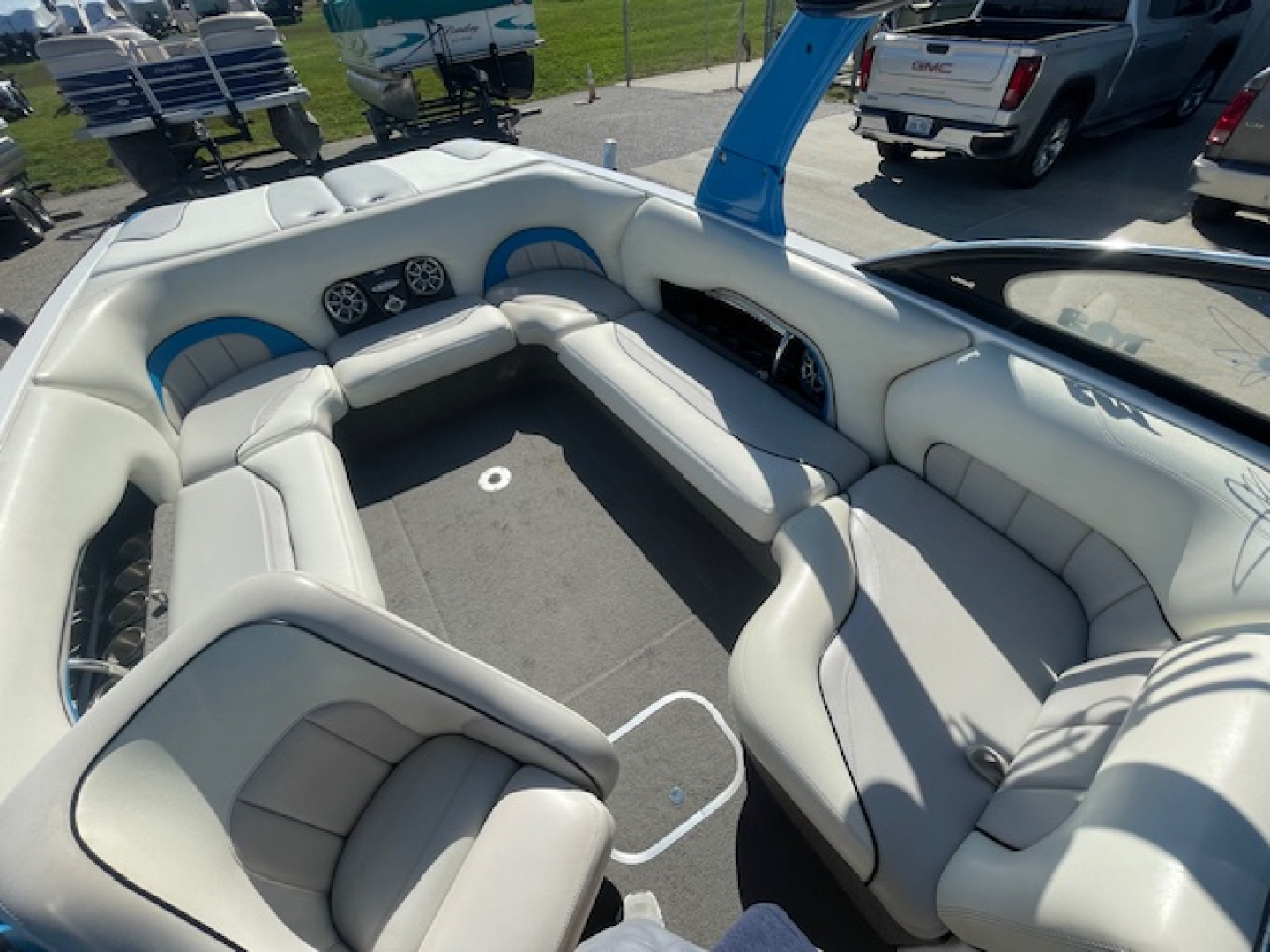 Used 2007 Malibu 23 LSV Ski / Wakeboard