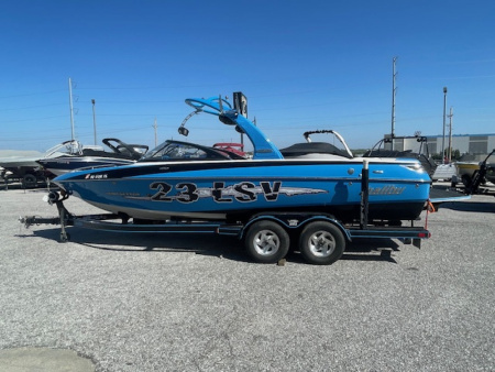 Used 2007 Malibu 23 LSV Ski / Wakeboard