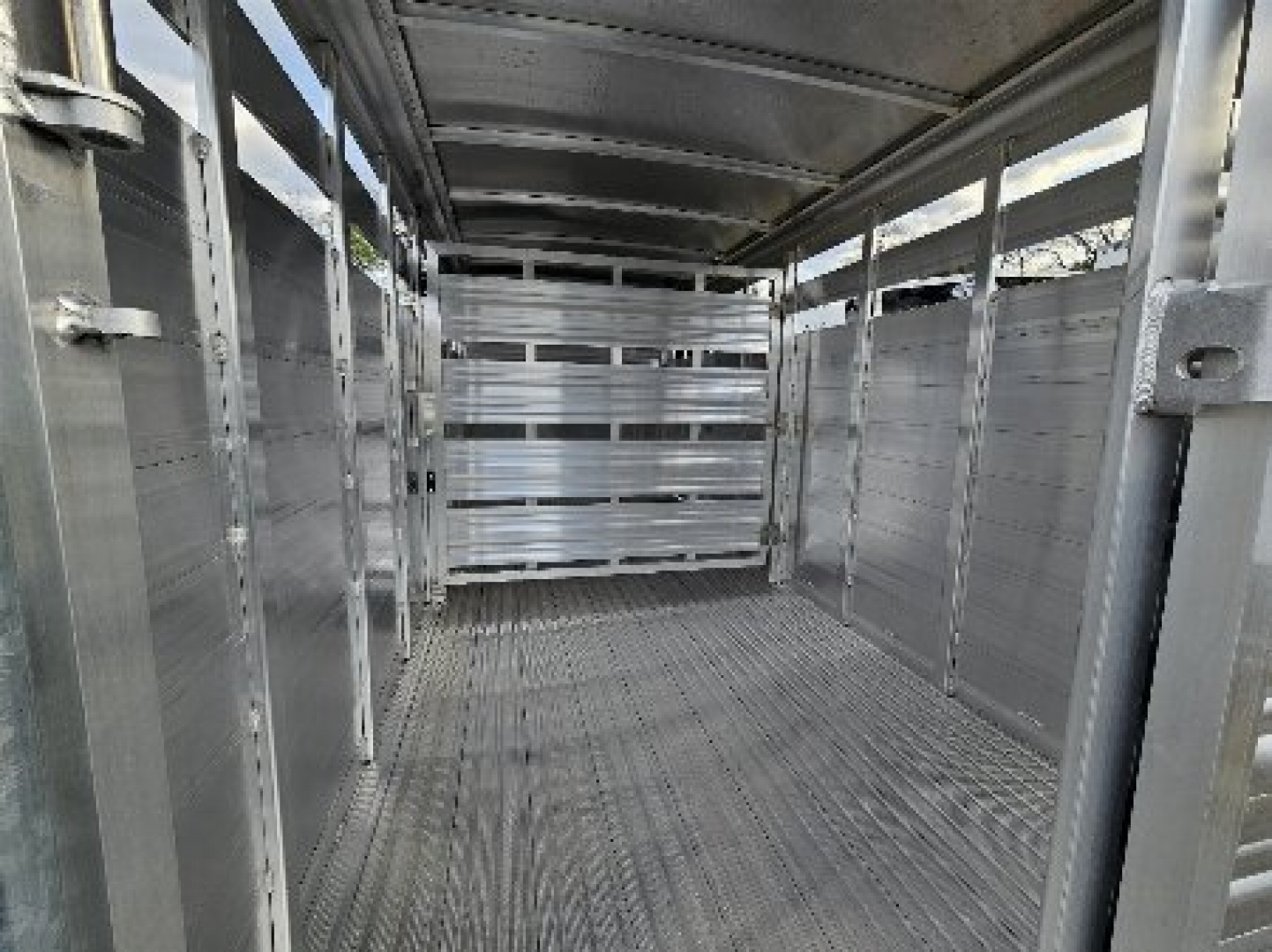 New 2026 Featherlite Trailers 8117 GOOSENECK 6'7"X16'TA Stock / Stock Combo Trailer