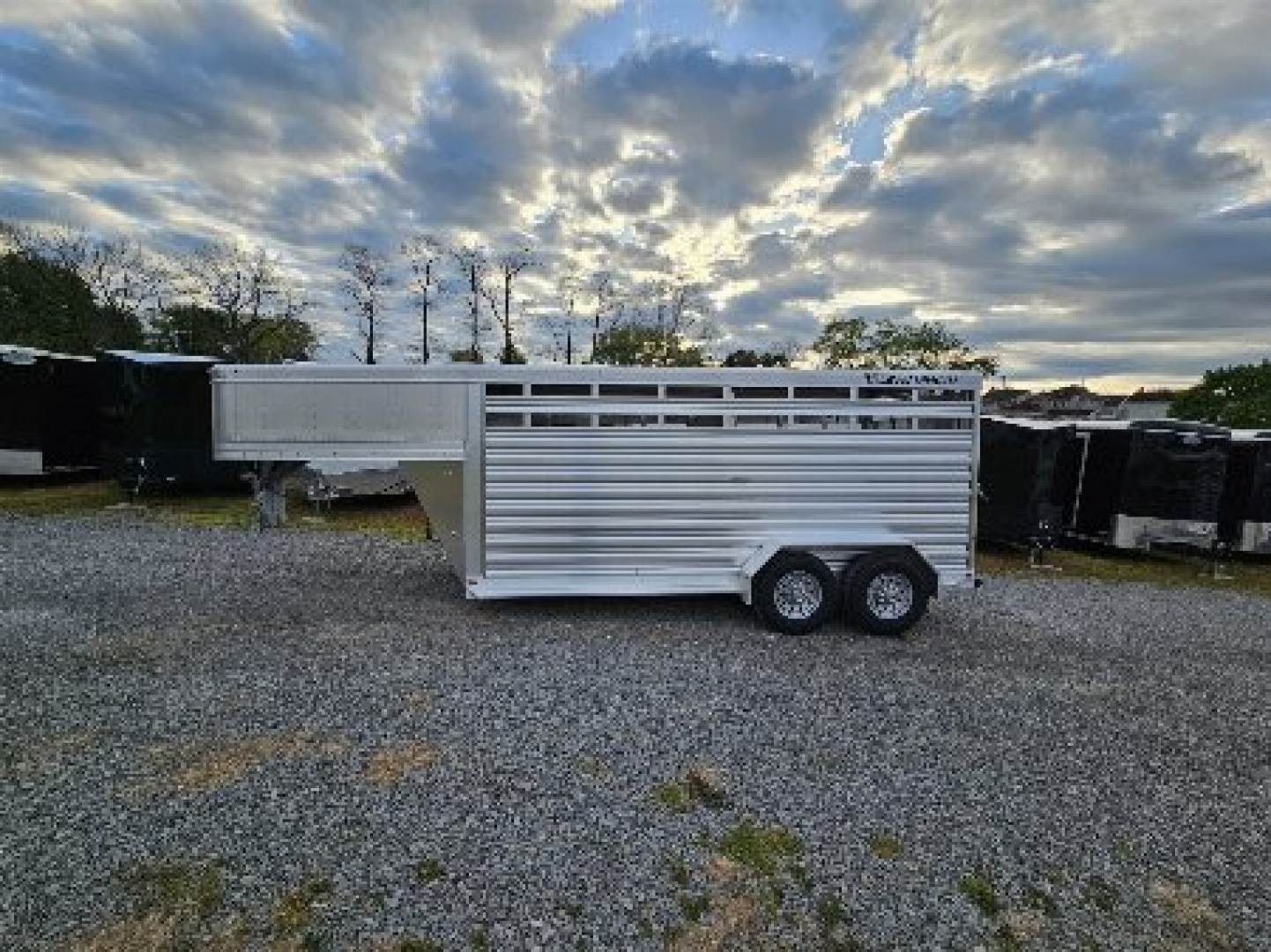 New 2026 Featherlite Trailers 8117 GOOSENECK 6'7"X16'TA Stock / Stock Combo Trailer