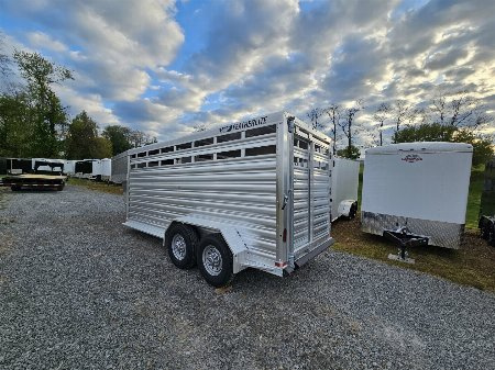 New 2026 Featherlite Trailers 8117 GOOSENECK 6'7"X16'TA Stock / Stock Combo Trailer