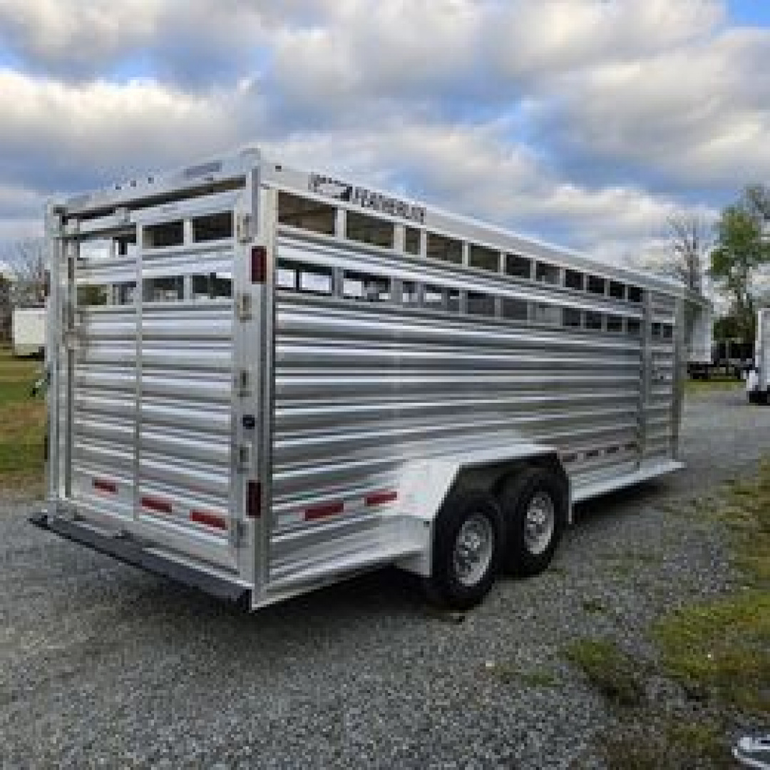 New 2026 Featherlite Trailers GOOSENECK 8127 7X20TA Stock / Stock Combo Trailer