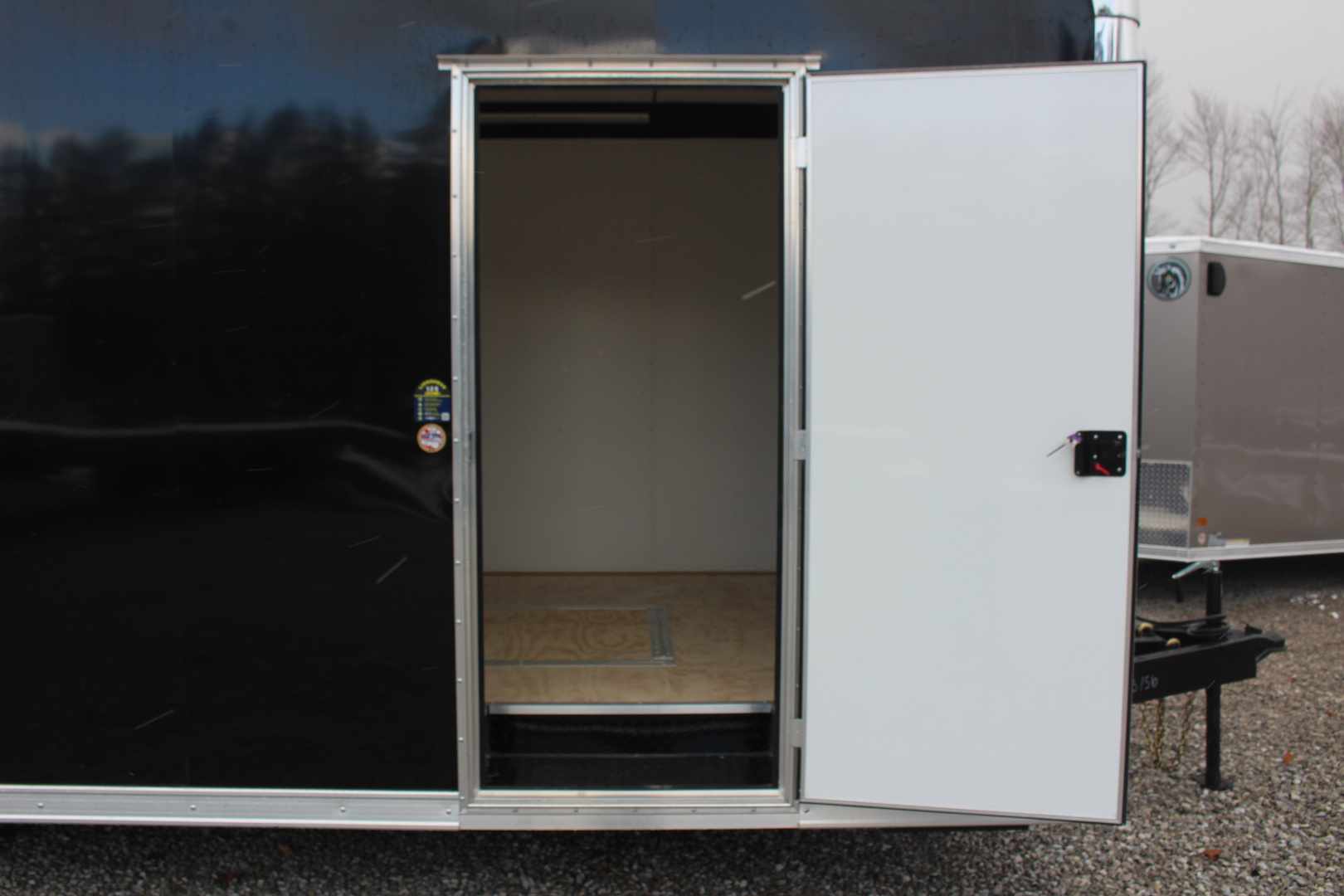 New 2025 United LIM 8.5' x 28' - Enclosed Car Hauler - 9990# GVW - RAMP DOOR - Beavertail