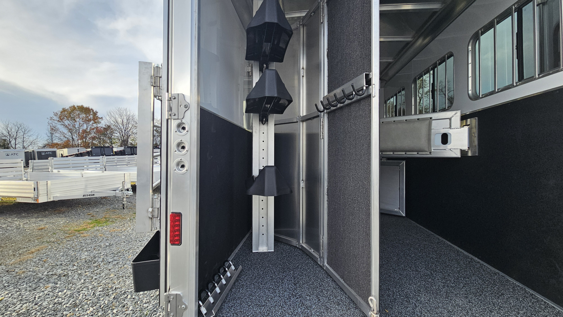 New 2026 Featherlite Trailers GOOSENECK 7'X24'TA Horse Trailer