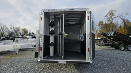 New 2026 Featherlite Trailers GOOSENECK 7'X24'TA Horse Trailer