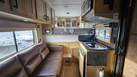 New 2026 Featherlite Trailers GOOSENECK 7'X24'TA Horse Trailer