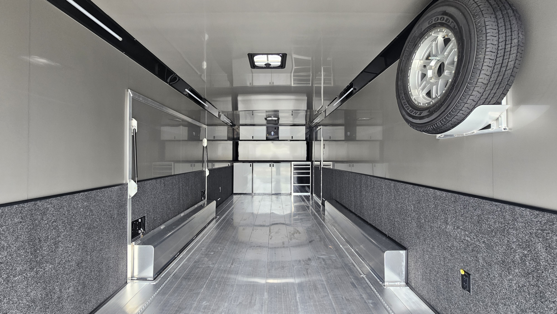 New 2026 Featherlite Trailers 4410 8.5X24TA Car / Racing Trailer