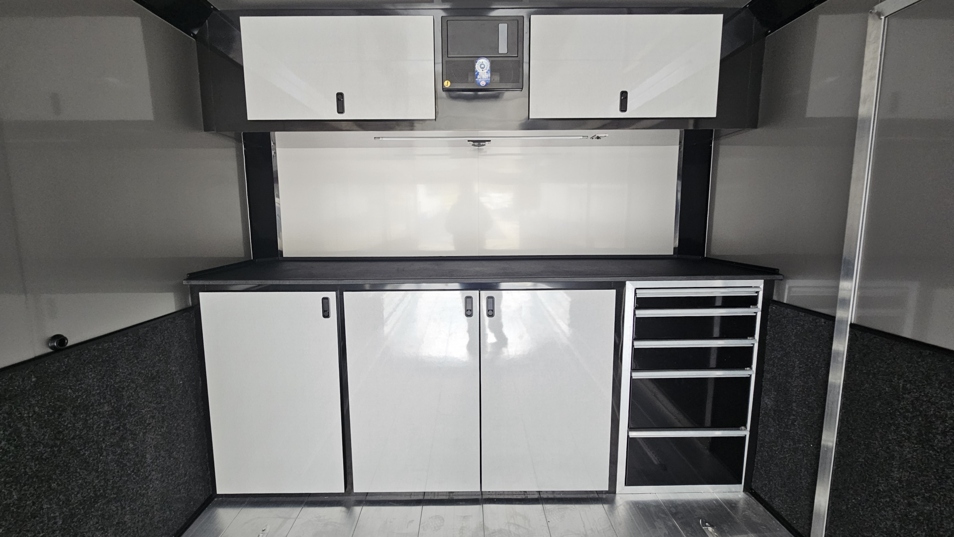 New 2026 Featherlite Trailers 4410 8.5X24TA Car / Racing Trailer