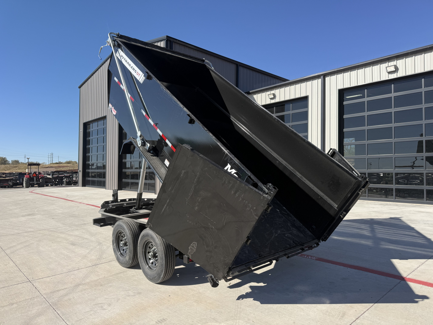 New 2026 PJ 83"x14' BP Tandem Axle Low Pro Telescopic Dump w/ 48" Sides – DT Voyager Package