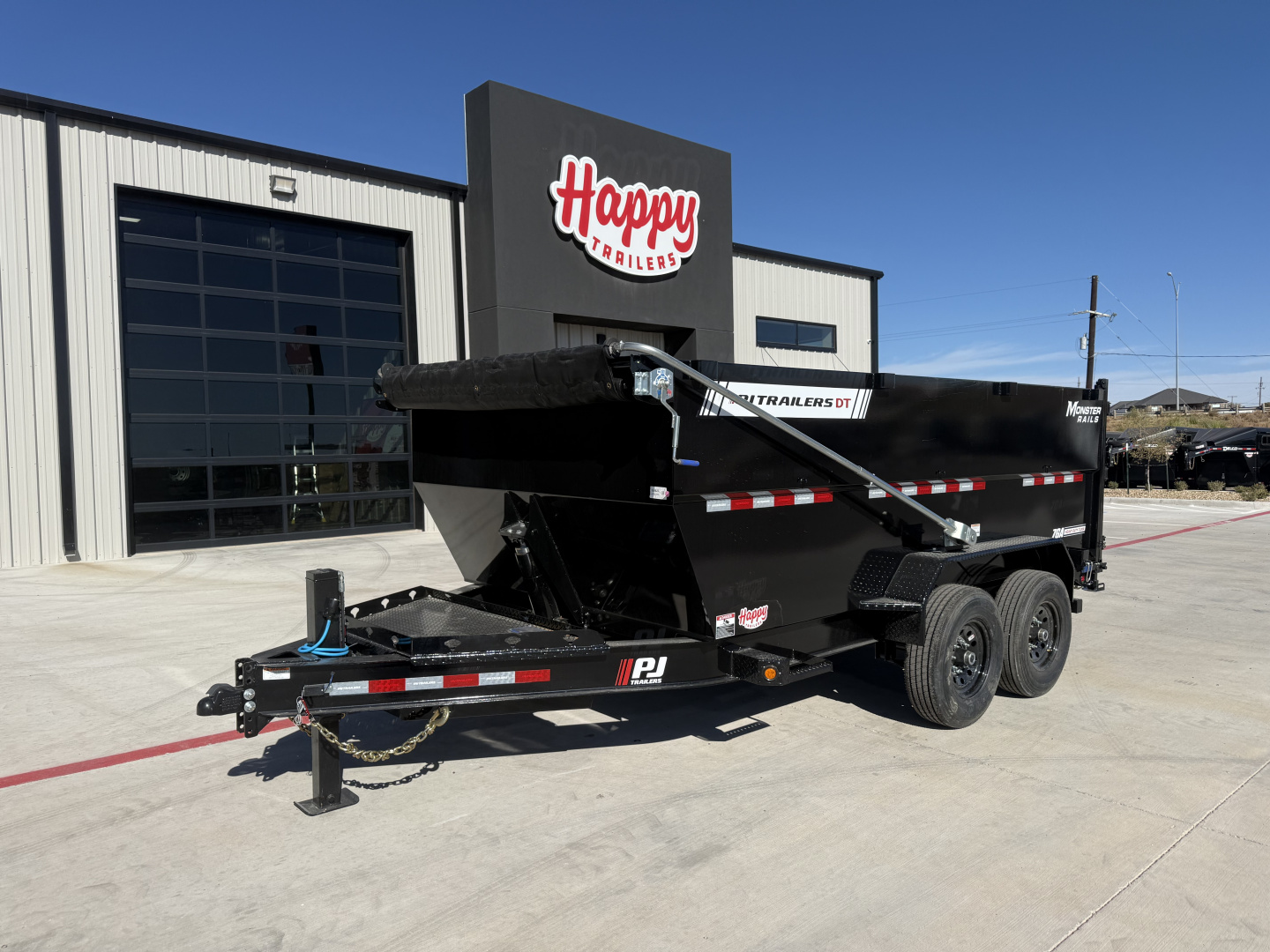 New 2026 PJ 83"x14' BP Tandem Axle Low Pro Telescopic Dump w/ 48" Sides – DT Voyager Package