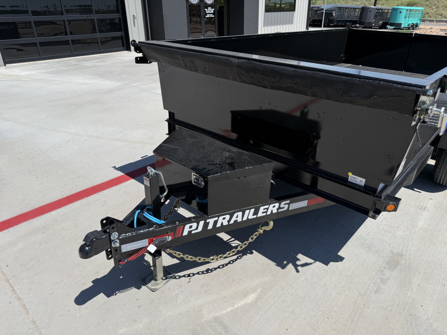 New 2026 PJ 83"x14' BP Tandem Axle Dump w/ 24" Sides – D7