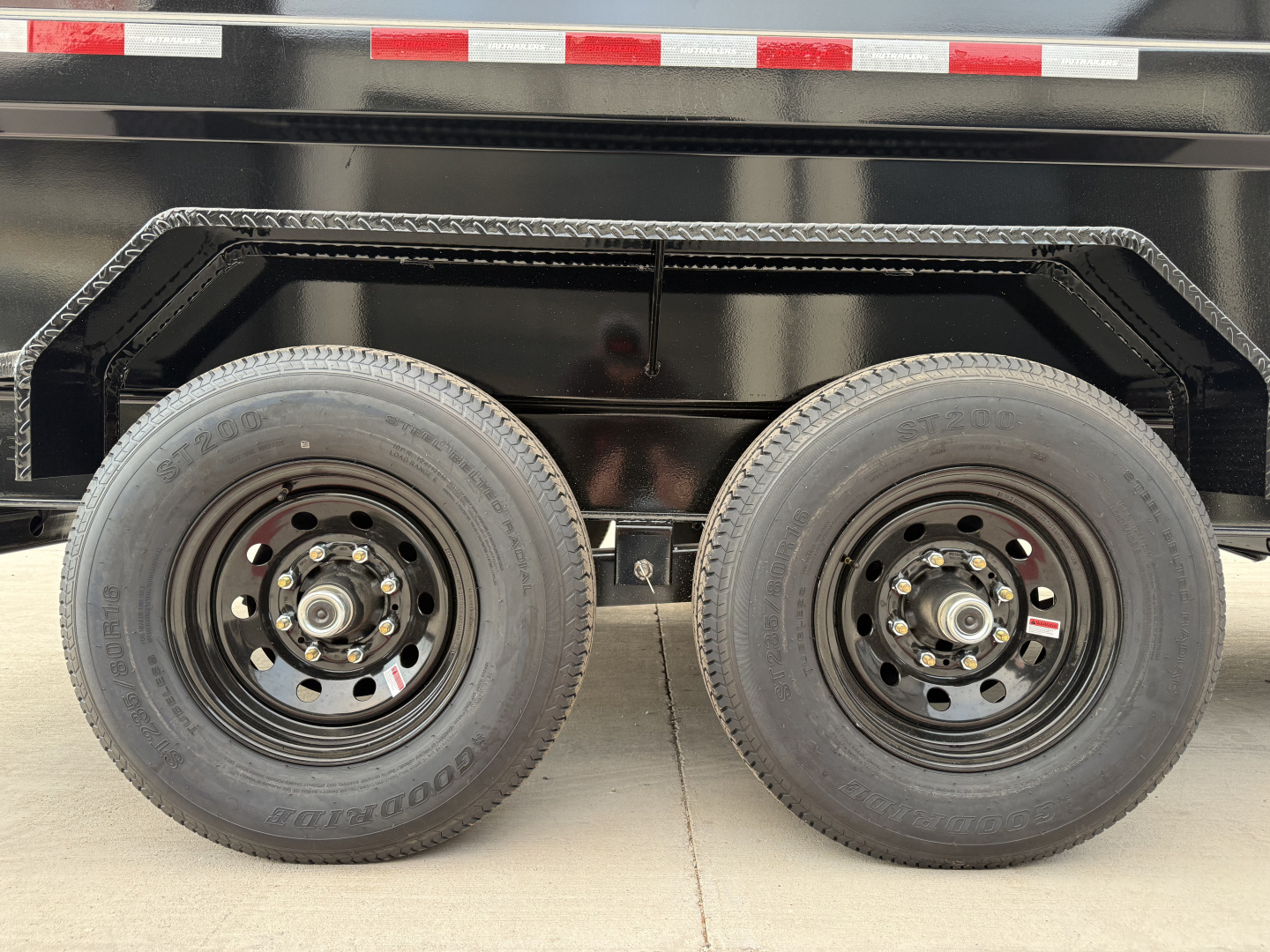 New 2026 PJ 83"x14' BP Tandem Axle Low Pro High Side Dump w/ 48" Sides – DM