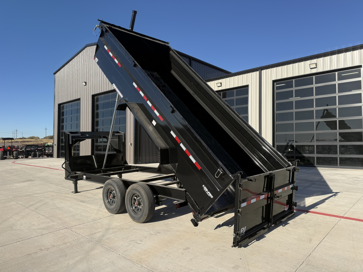 New 2026 PJ 83"x16' GN Tandem Axle Low Pro Telescopic Dump w/ 36" Sides – DT