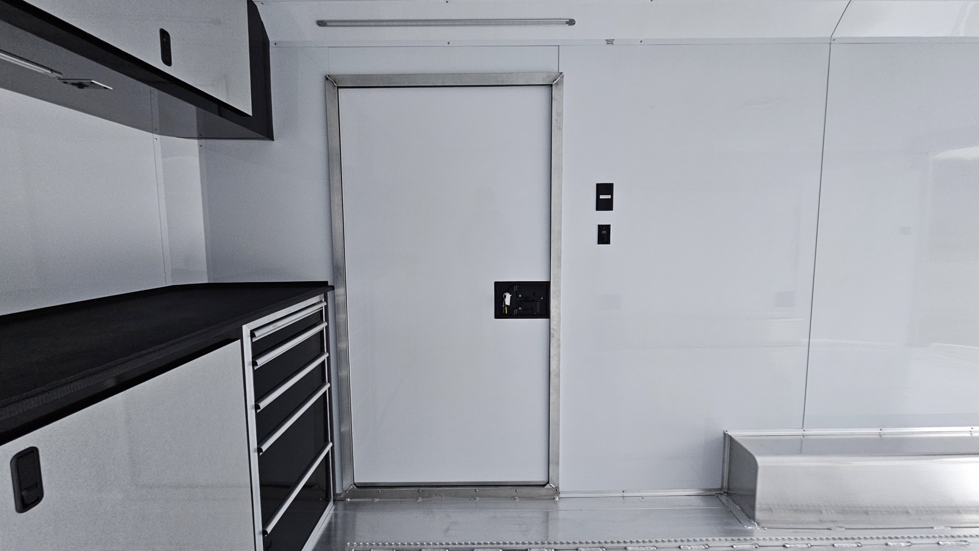 New 2026 Featherlite Trailers 4410 8.5X20TA Car / Racing Trailer