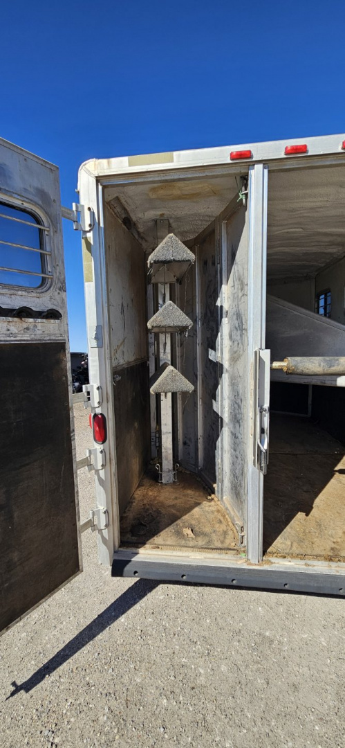 Used 2003 Exiss Trailers 3-Horse Slant Horse Trailer