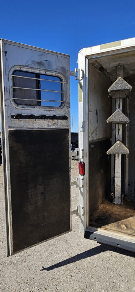 Used 2003 Exiss Trailers 3-Horse Slant Horse Trailer