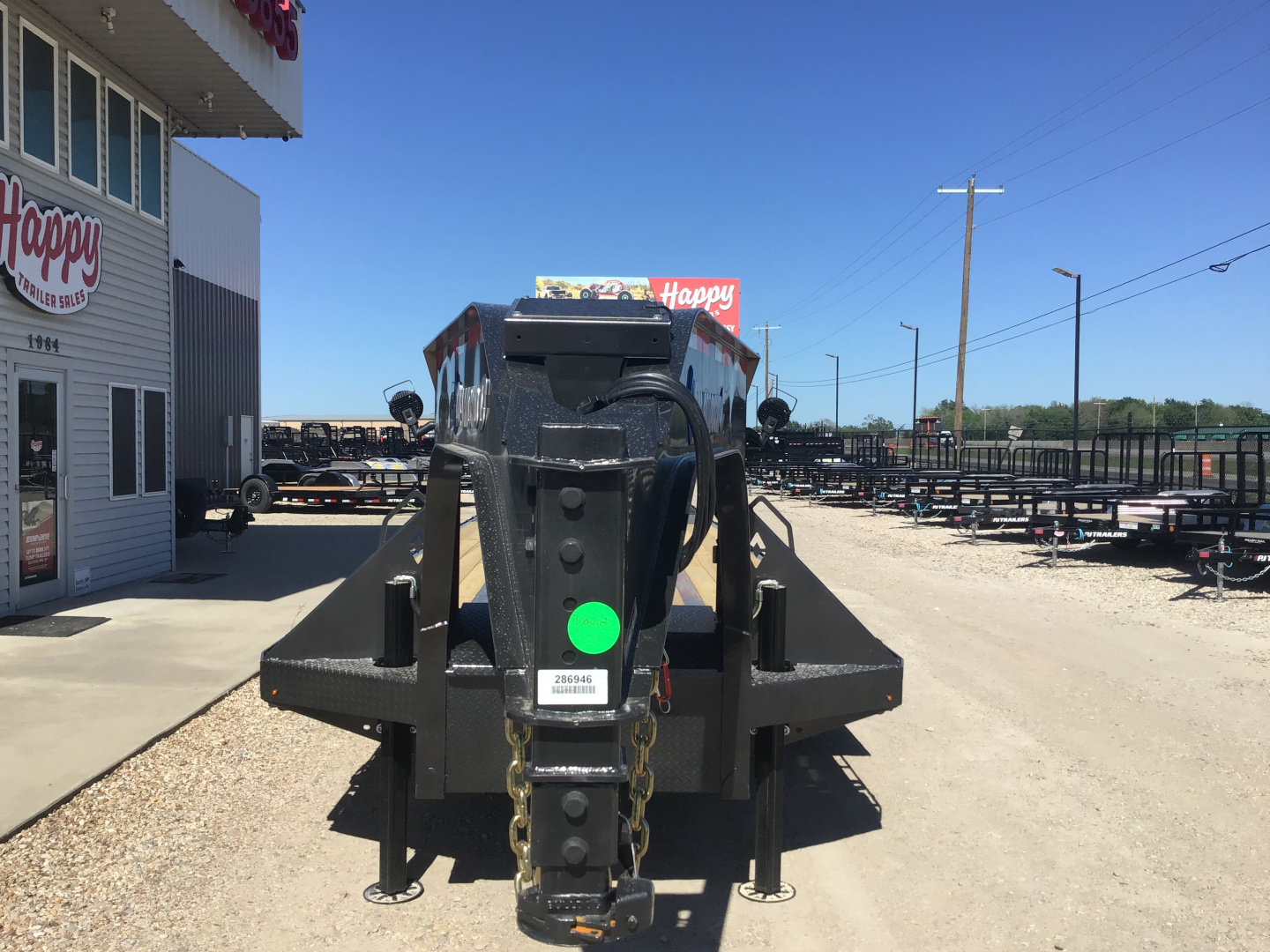 New 2026 Diamond C 102"x40' Engineered Beam FMAX216 w/ Hyd. Dovetail - 40K Pacesetter Edition