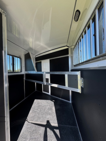 New 2026 Shadow 2026 Shadow 2H 7'6" LQ Horse Trailer