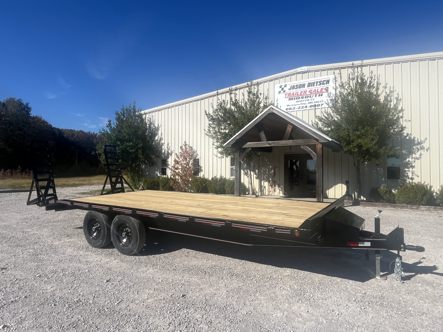 New 2026 Trailblazer 102X20 DECKOVER 14K W/STAND UP RAMPS