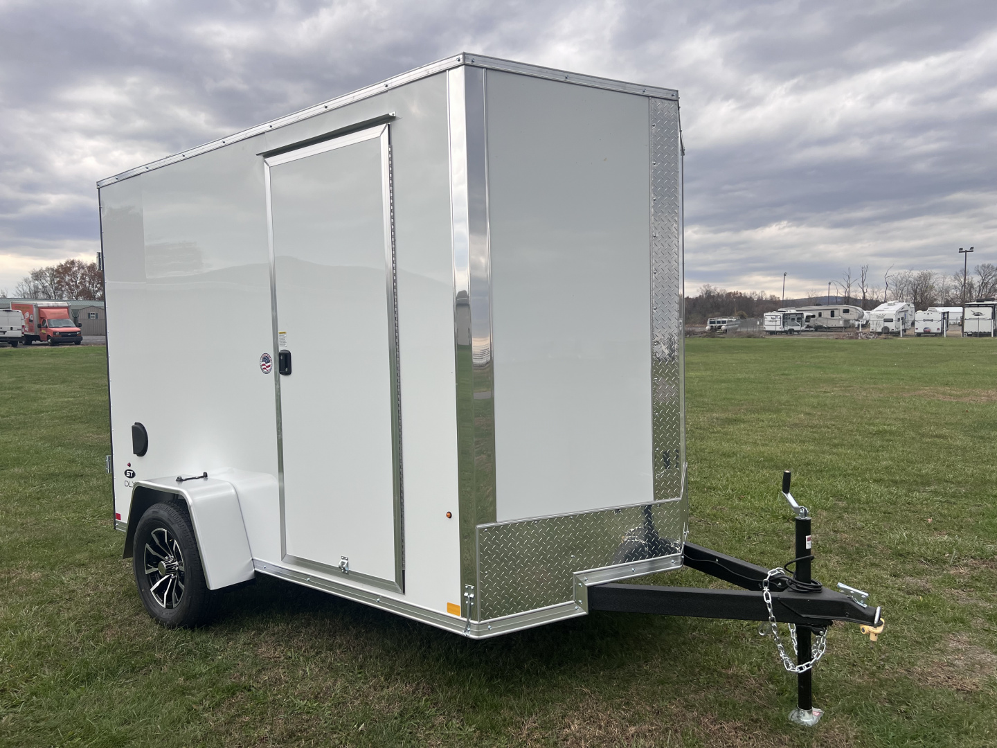 New 2026 Look Trailers 6X10 3K ST-DLX BARN DOOR Cargo / Enclosed Trailer