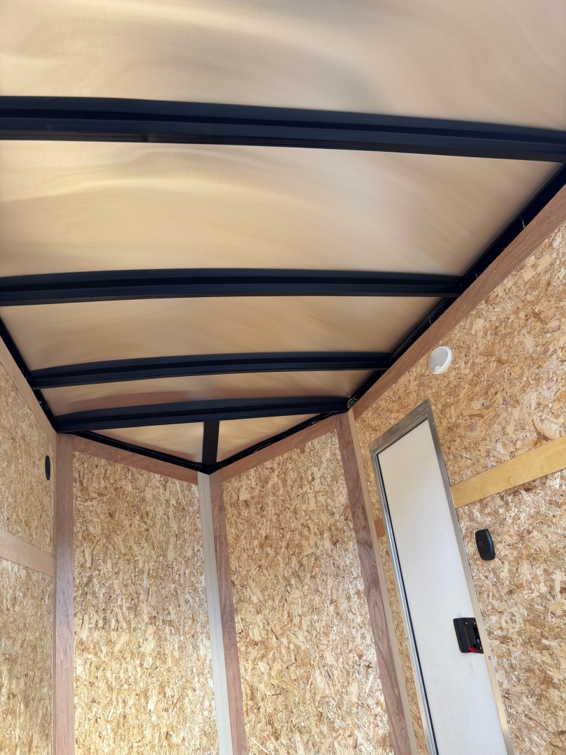 New 2026 US Cargo 5X8 +2ft V nose/ Barn Doors/ Side door/ Polycore / 6' interior - 2990gvw