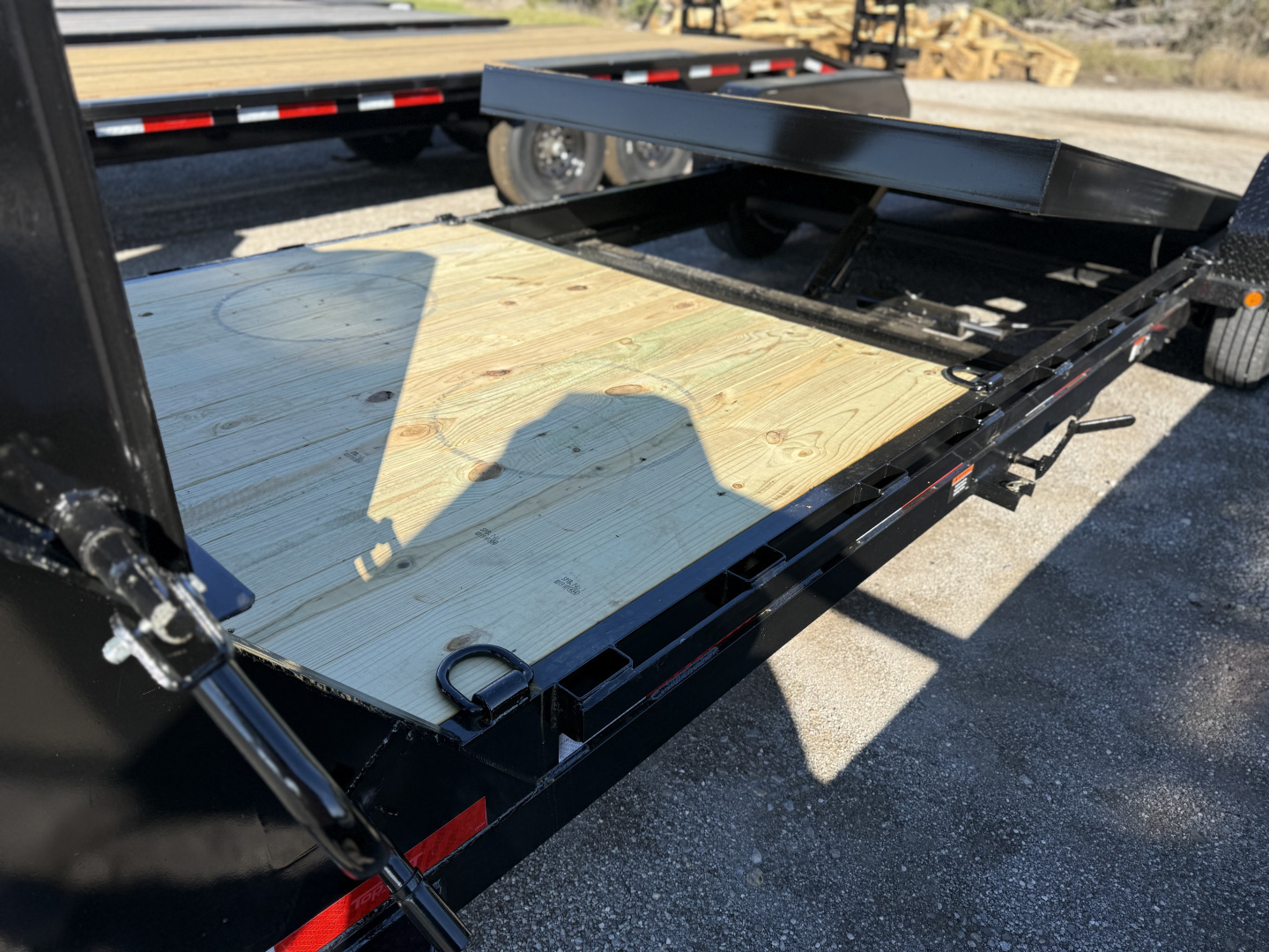 New 2026 Top Hat Trailers CT14GN-24x83 Gooseneck Tilt Trailer