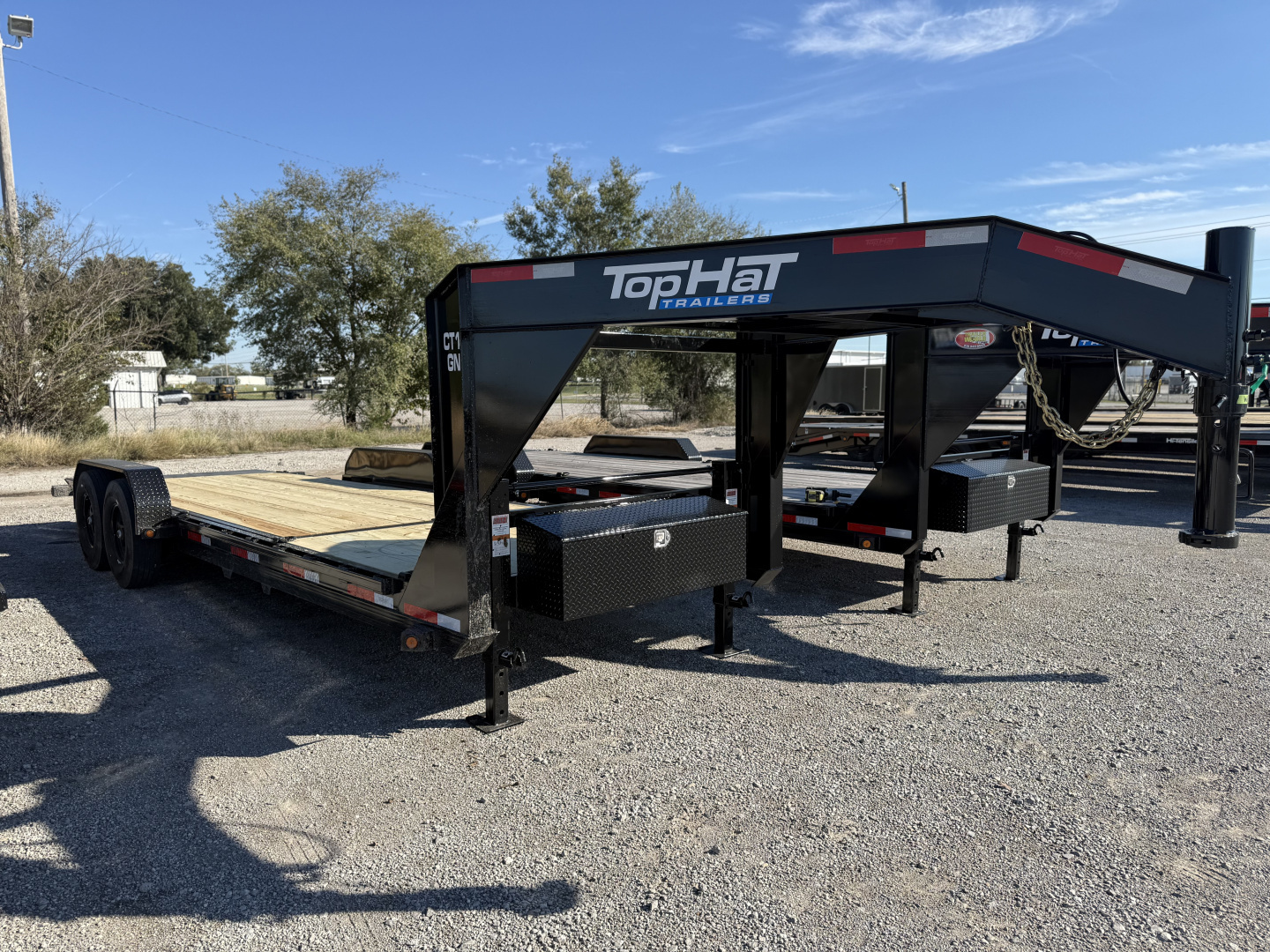 New 2026 Top Hat Trailers CT14GN-24x83 Gooseneck Tilt Trailer