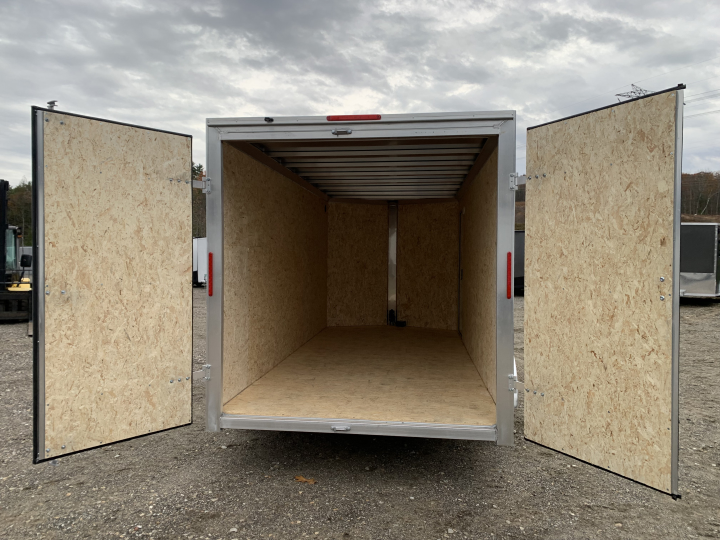 New 2026 High Country 7x16 + 18" V-Nose/ XLT Aluminum trailer /Barn Door/ 7'interior -7000GVW