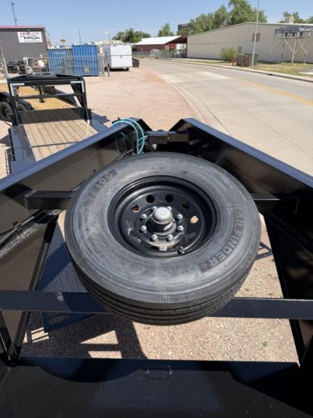 New 2025 Delco Trailers 16DOGN40 Deckover Trailer