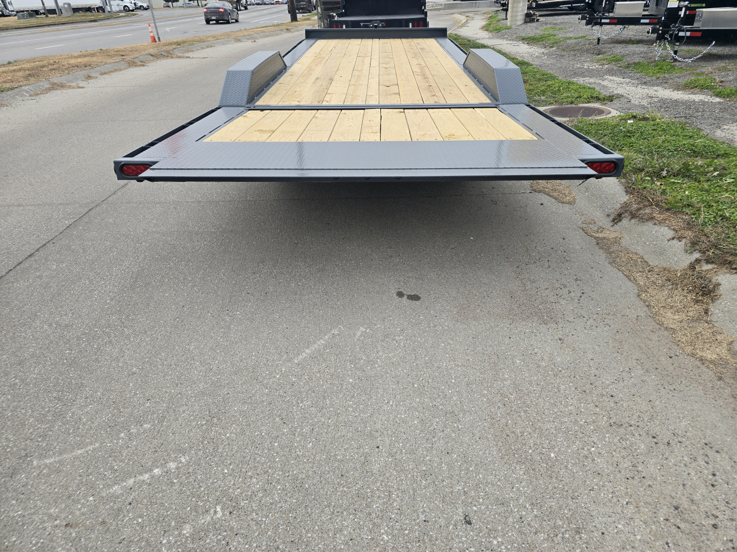 New 2026 HT Trailers 102"x24' Hydraulic Dove 14k GVWR Flatbed Trailer