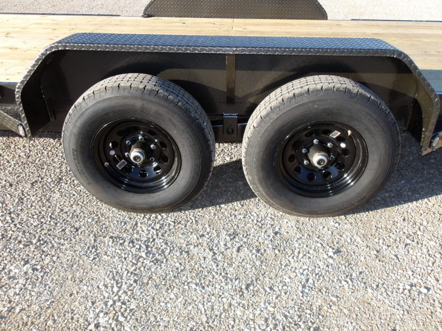 New 2026 MAXX-D C5X8324 Car Hauler