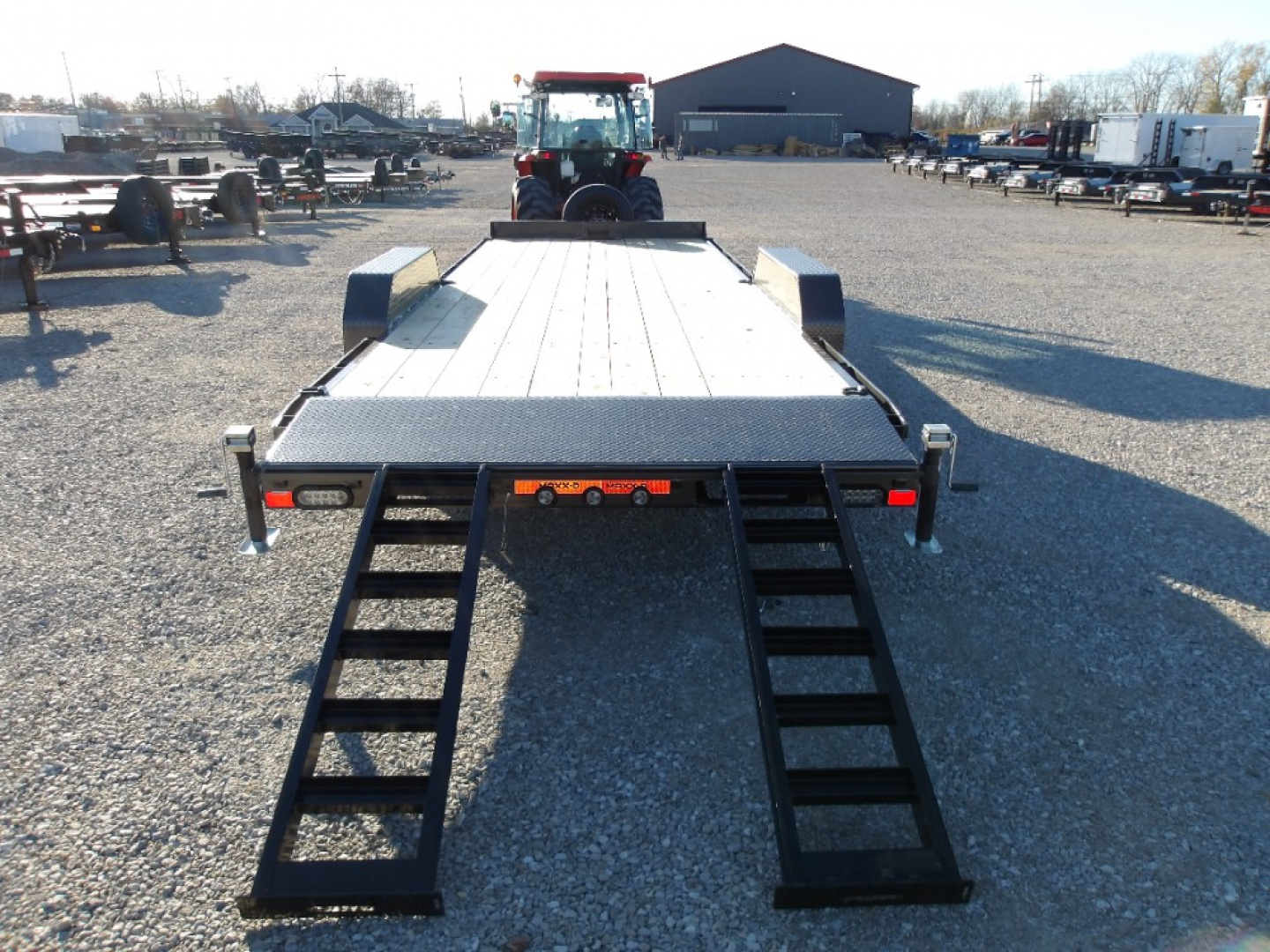 New 2026 MAXX-D C5X8324 Car Hauler