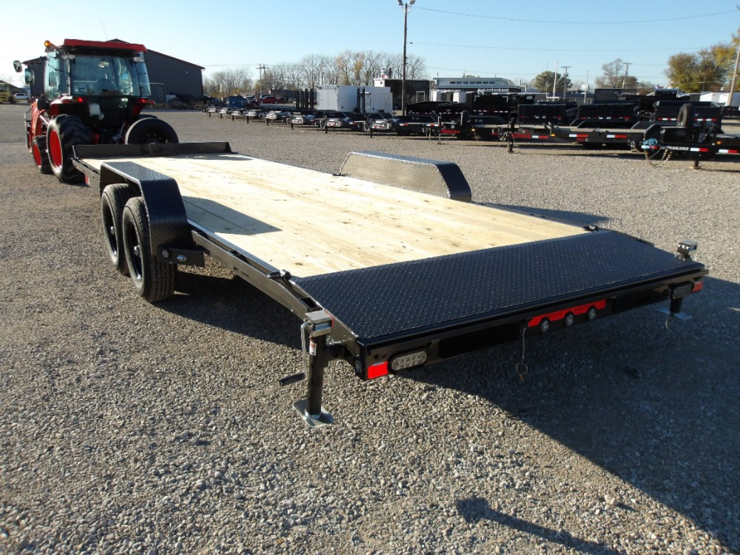 New 2026 MAXX-D C5X8324 Car Hauler