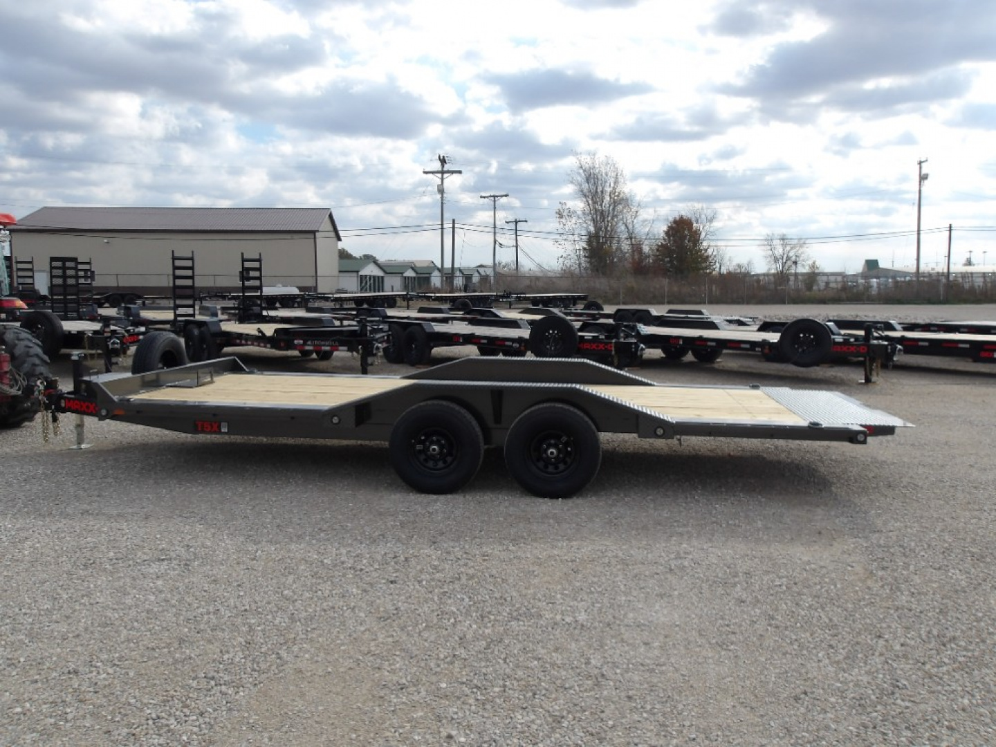 New 2026 MAXX-D T5X10220 Car Hauler