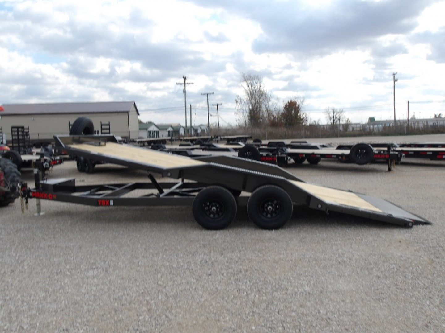 New 2026 MAXX-D T5X10220 Car Hauler