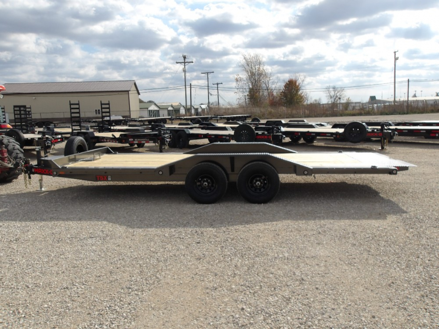 New 2026 MAXX-D T5X10220 Car Hauler