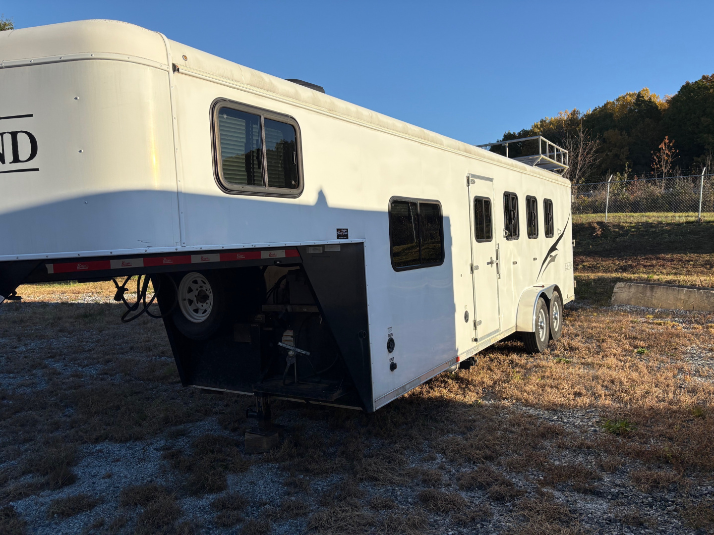 Used 2015 Bison Trailers TRAIL HAND Horse Trailer