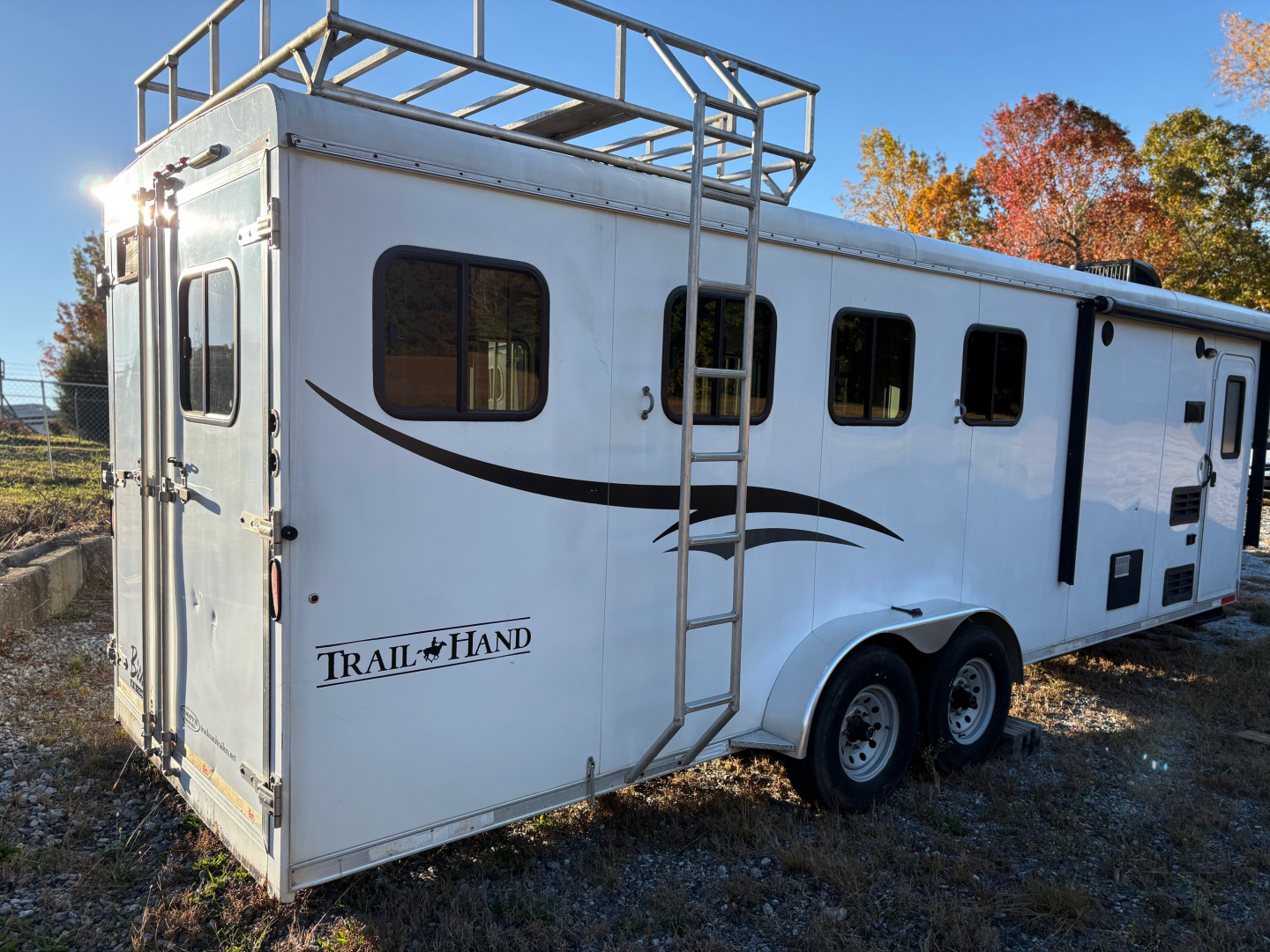 Used 2015 Bison Trailers TRAIL HAND Horse Trailer
