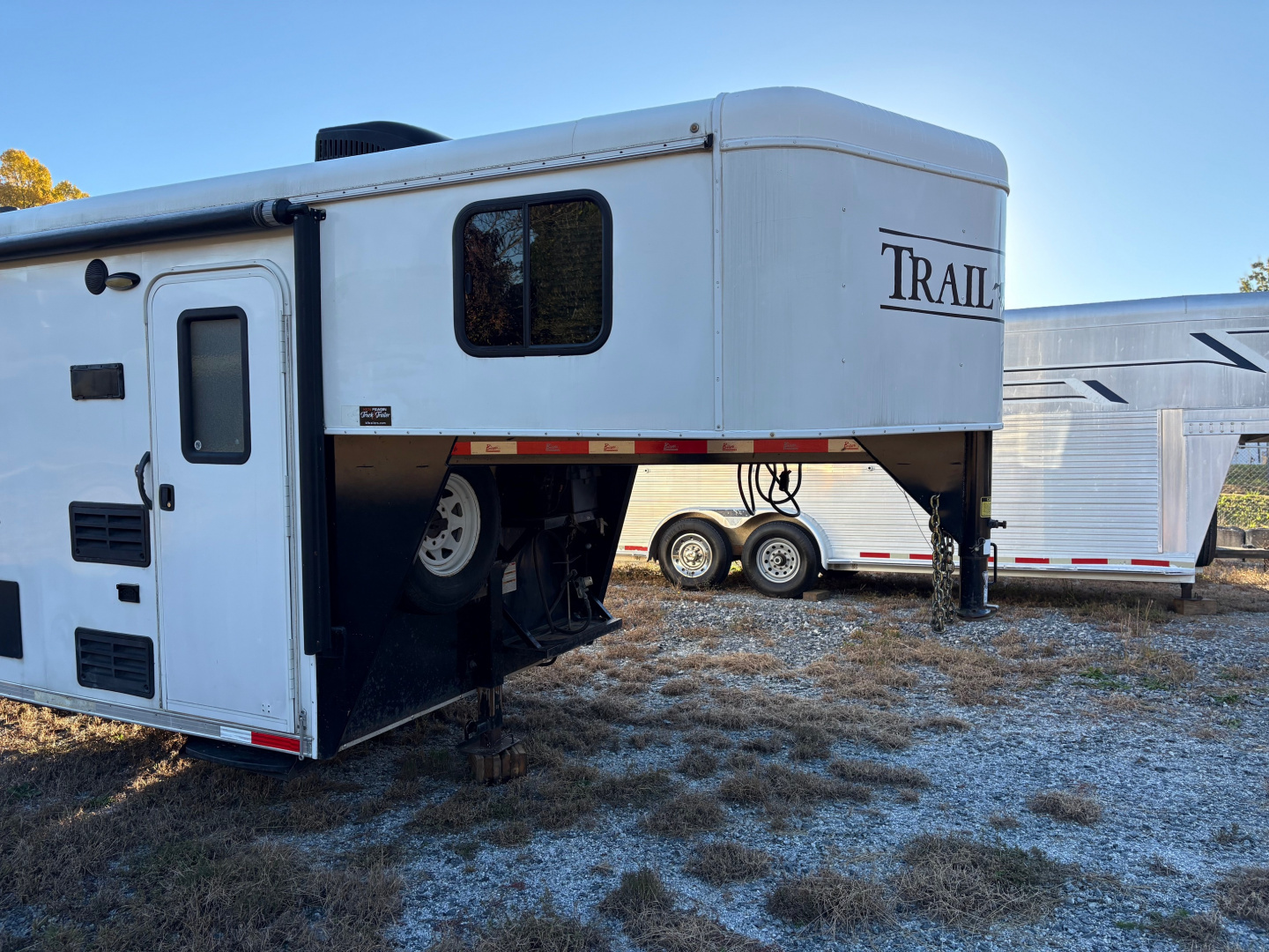 Used 2015 Bison Trailers TRAIL HAND Horse Trailer